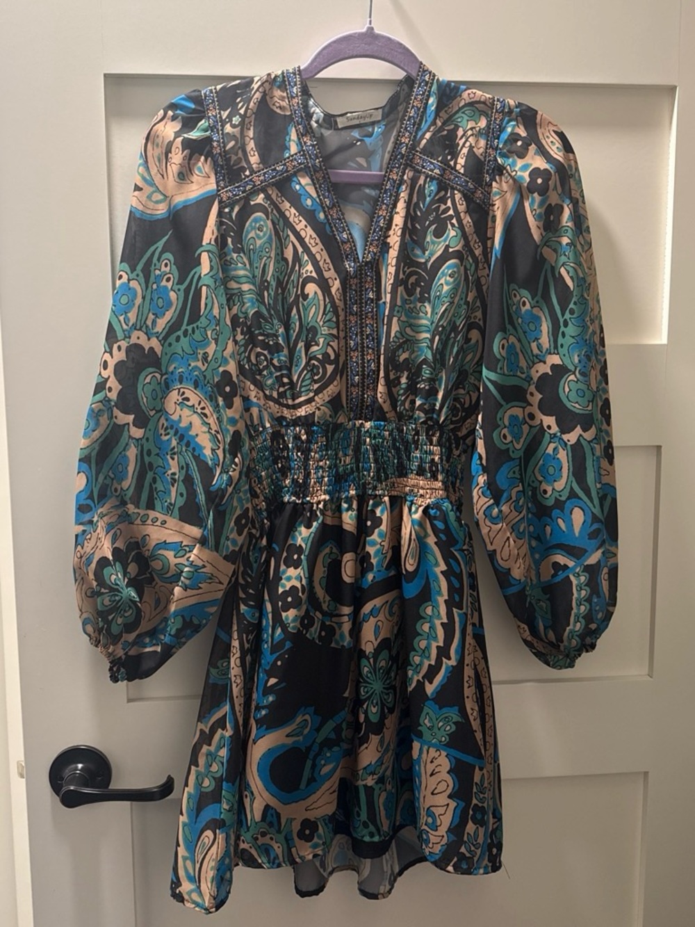 Sunday Up Long-Sleeve Paisley V-Neck Dress in Teal, Black and Beige